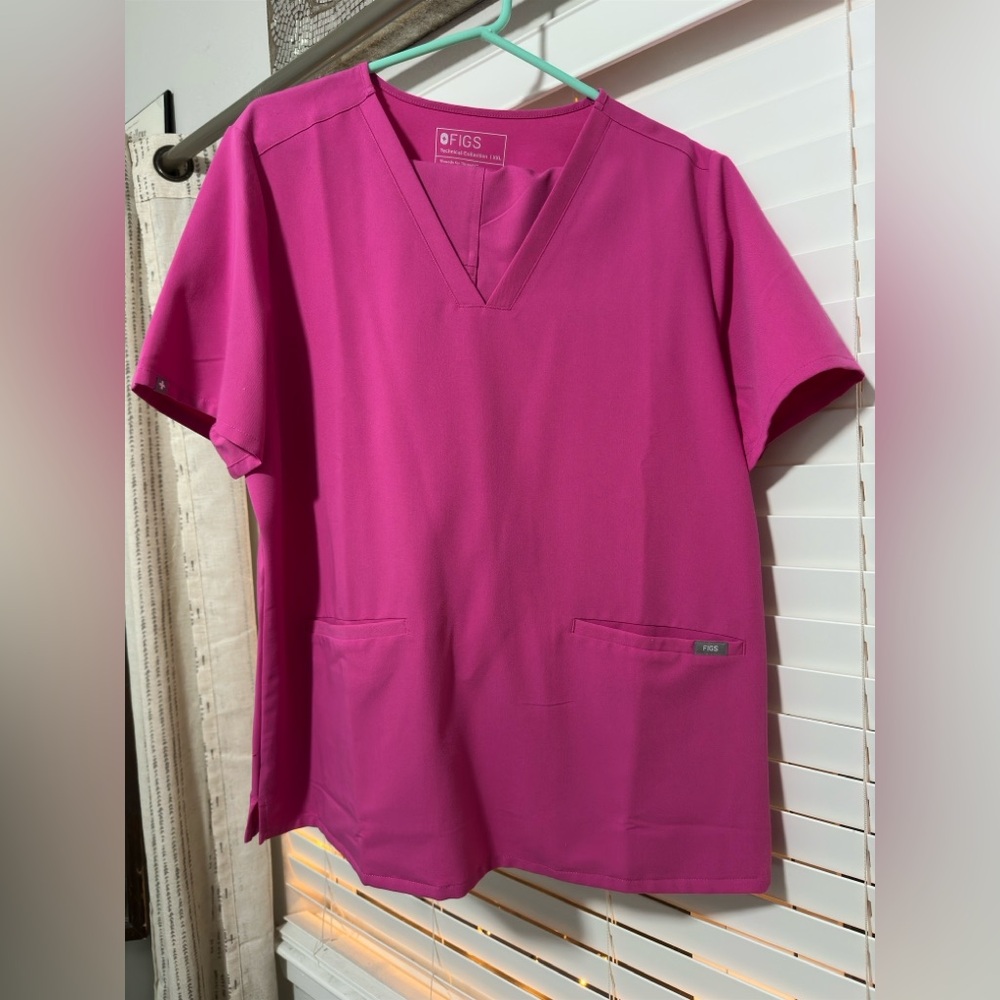 FIGS scrubs - Ultra Rose